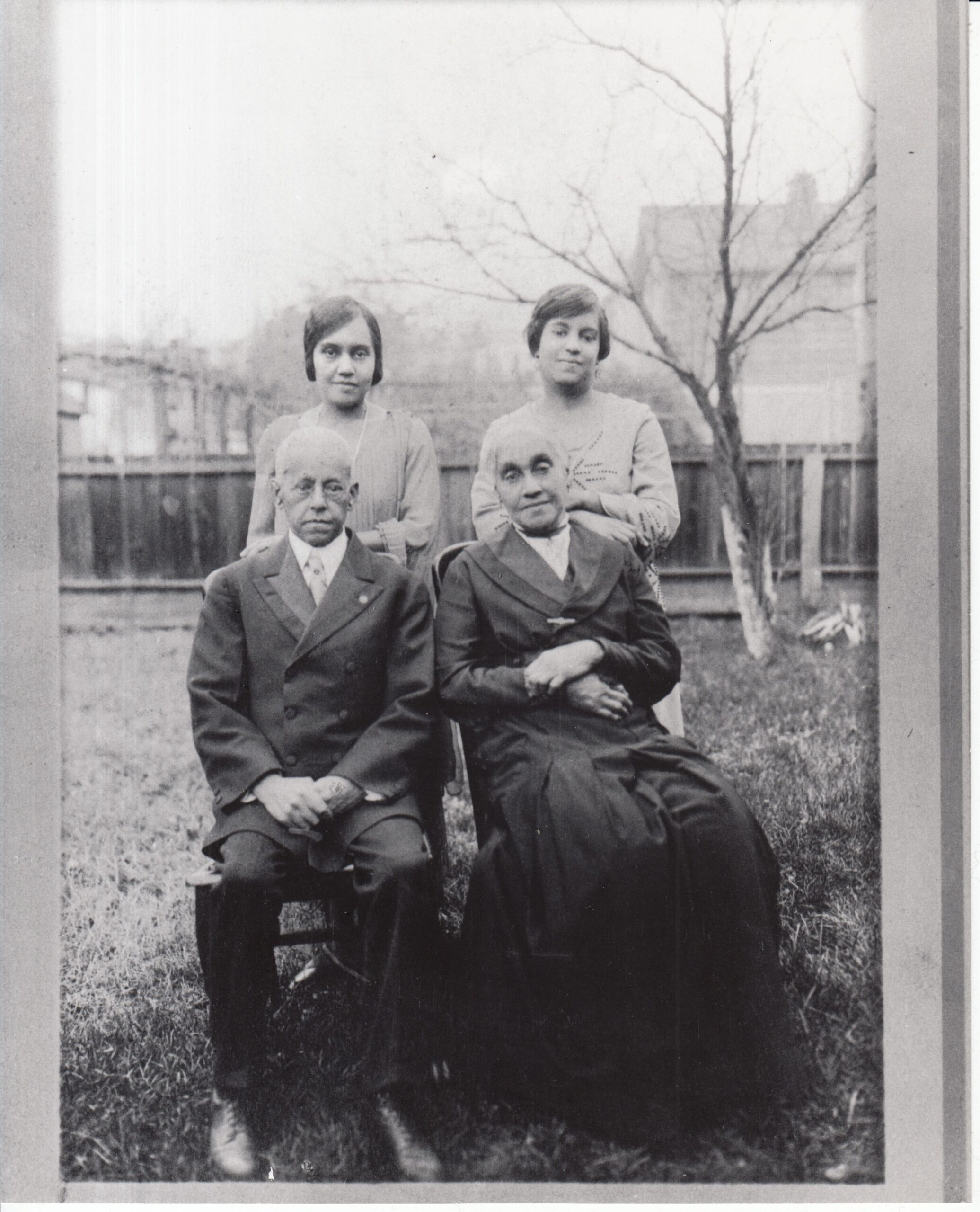 Lewis and Mary Latimer with their daughters Jeanette and Louise