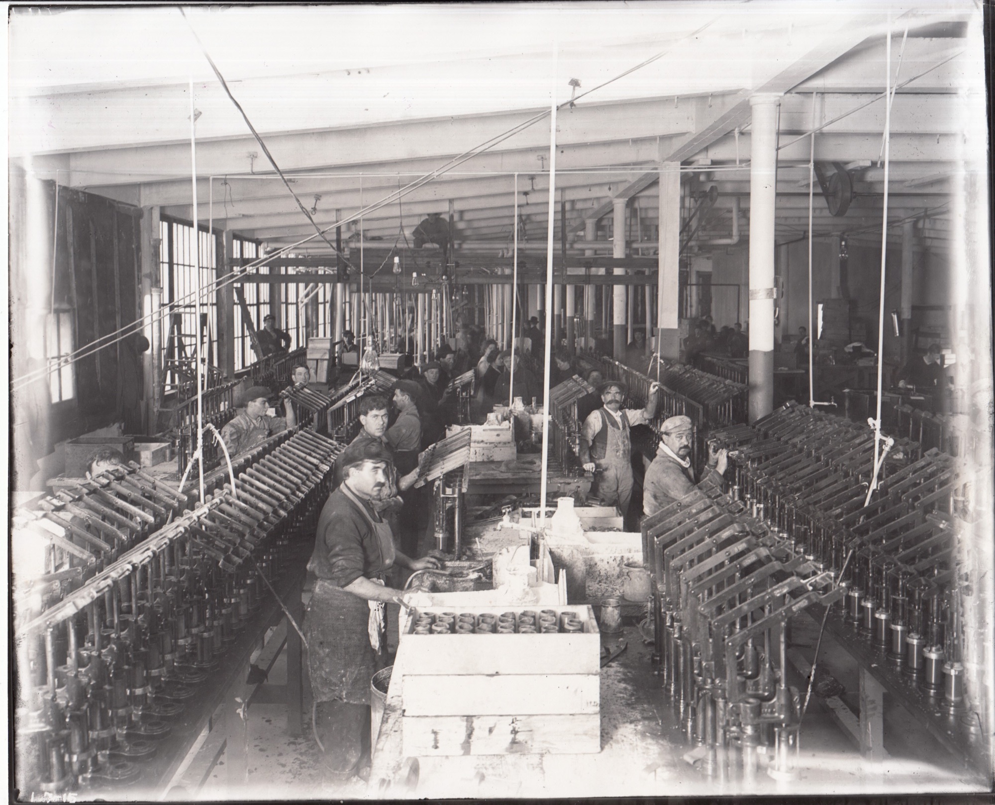 Workers manufacturing Edison Blue Amberol sound cylinders around 1915